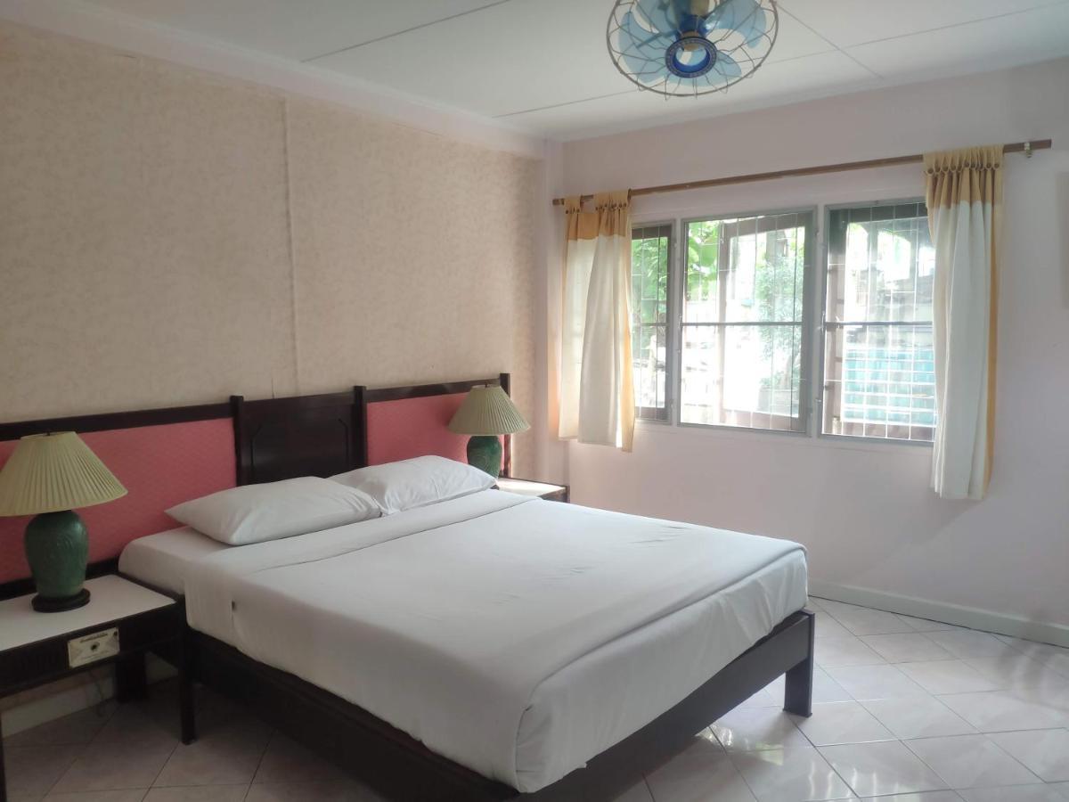 Changpuak Hotel Τσιάνγκ Μάι Εξωτερικό φωτογραφία