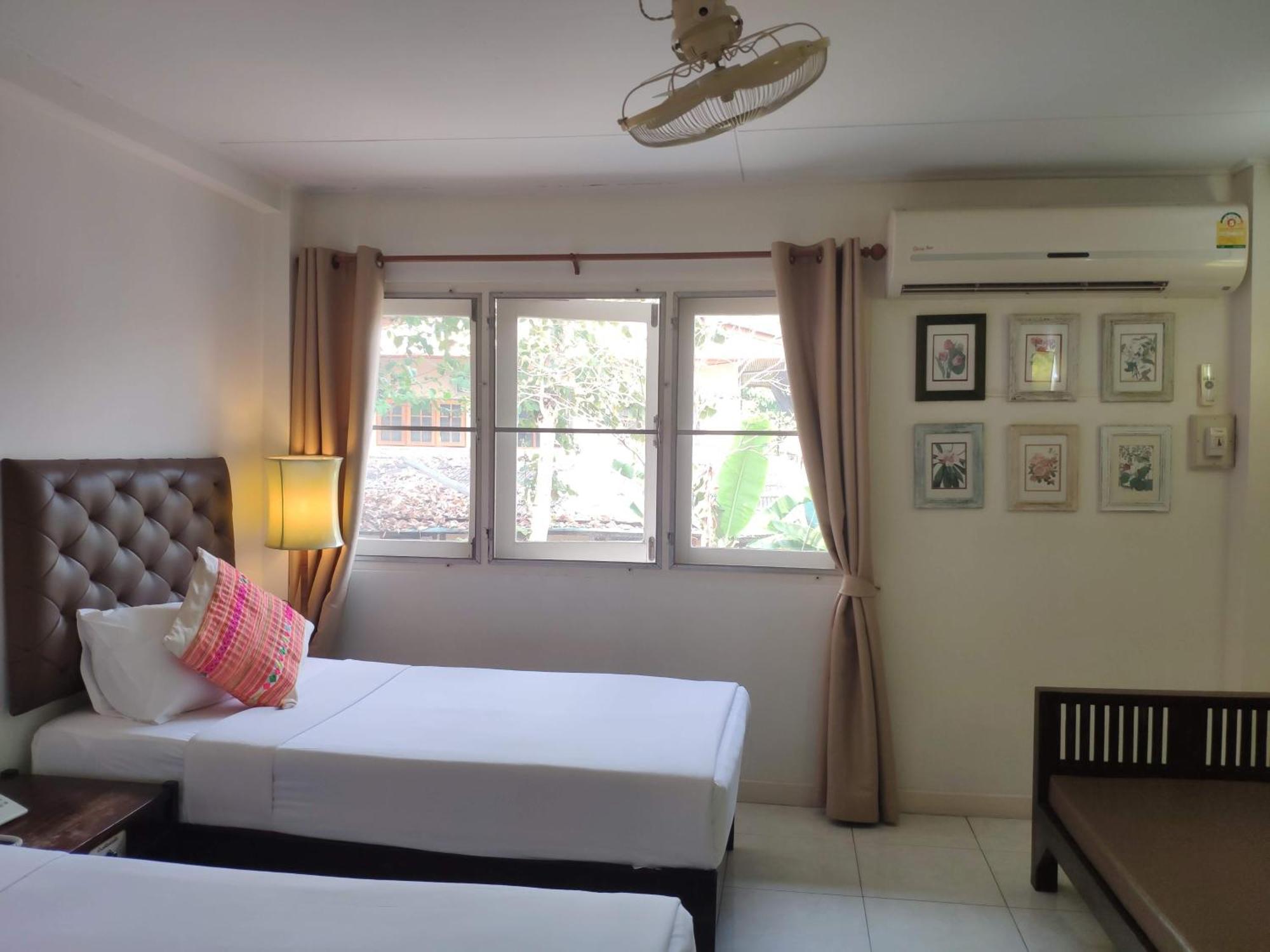Changpuak Hotel Τσιάνγκ Μάι Εξωτερικό φωτογραφία