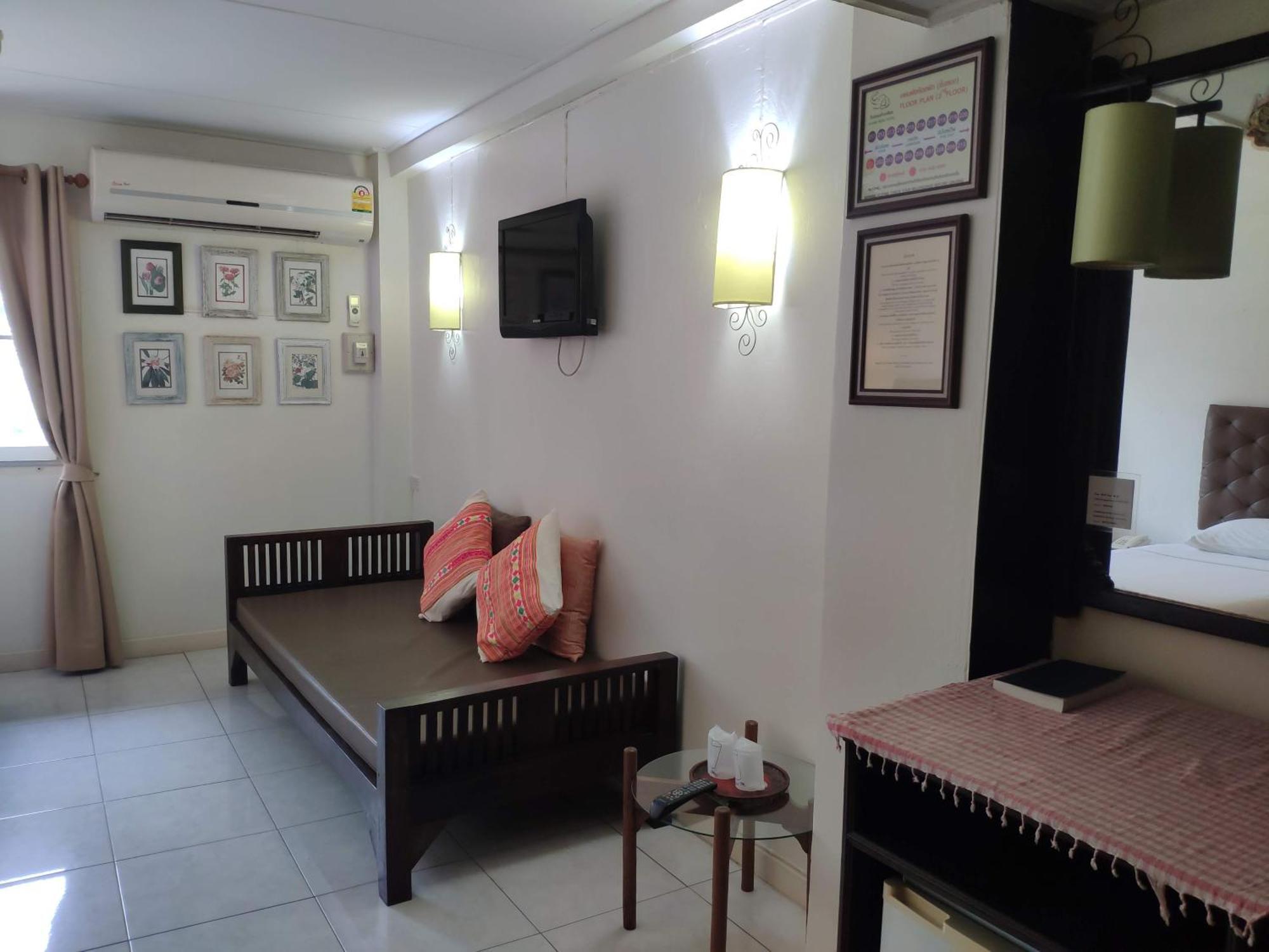 Changpuak Hotel Τσιάνγκ Μάι Εξωτερικό φωτογραφία