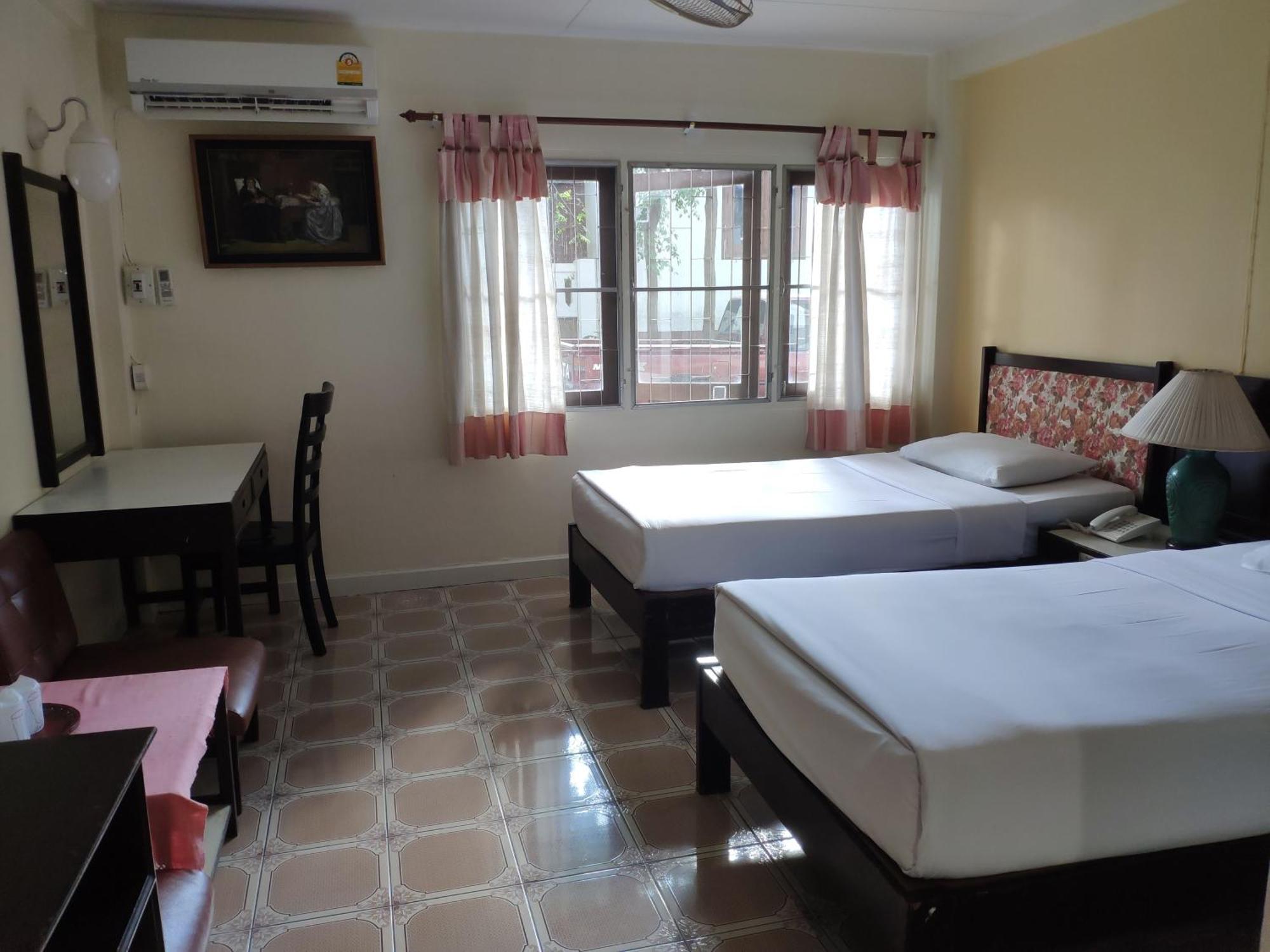 Changpuak Hotel Τσιάνγκ Μάι Εξωτερικό φωτογραφία