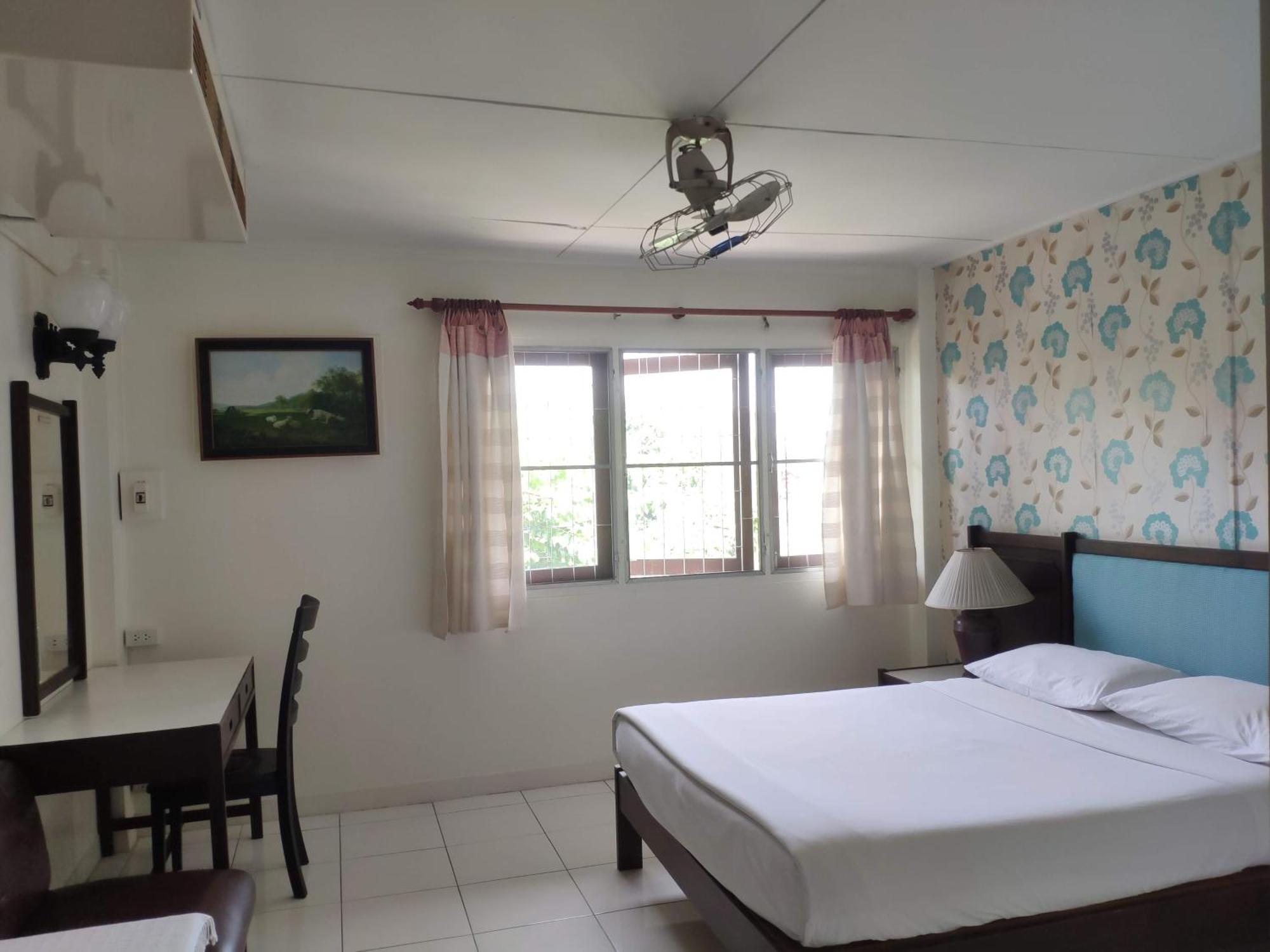 Changpuak Hotel Τσιάνγκ Μάι Εξωτερικό φωτογραφία