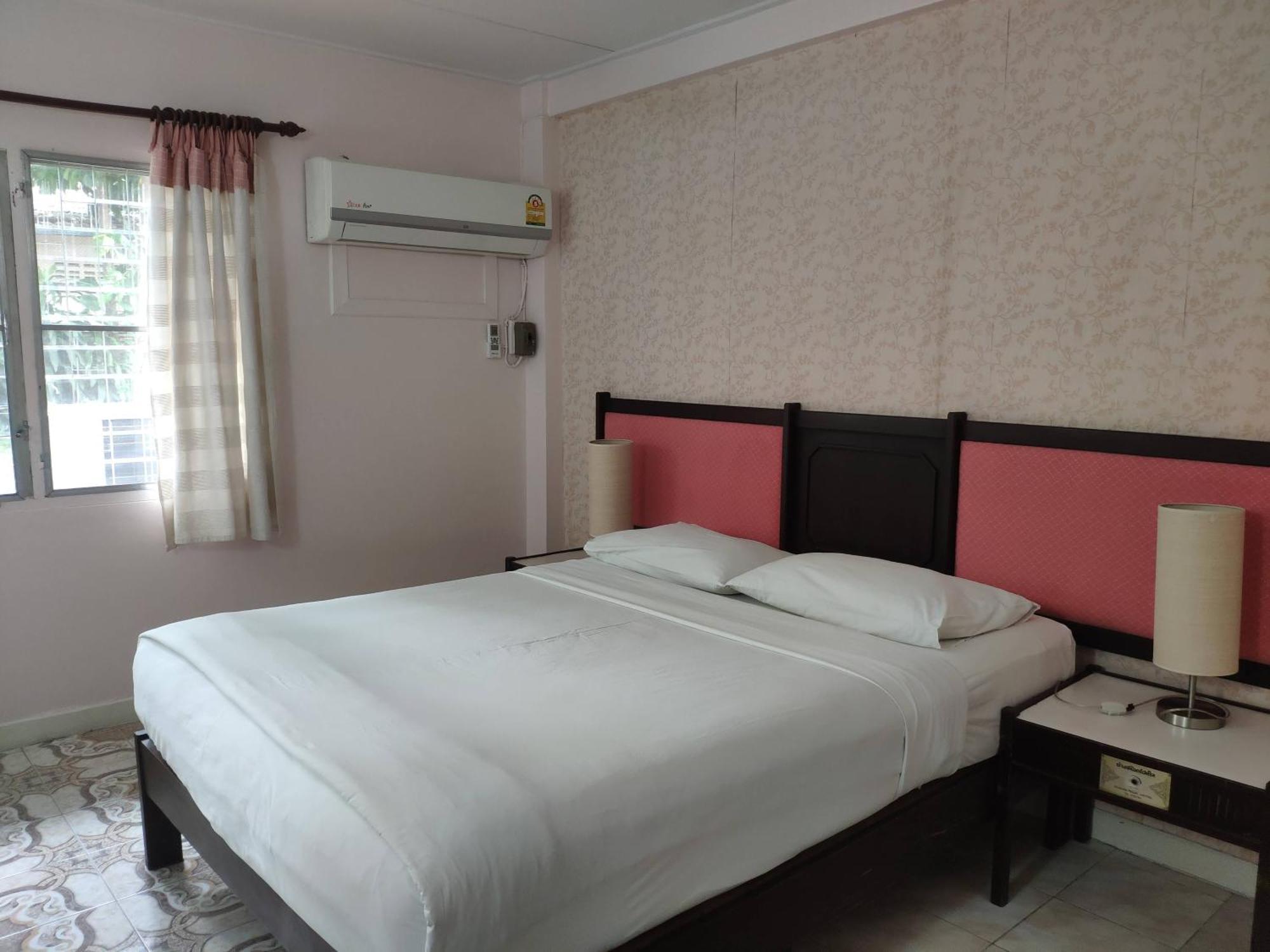 Changpuak Hotel Τσιάνγκ Μάι Εξωτερικό φωτογραφία
