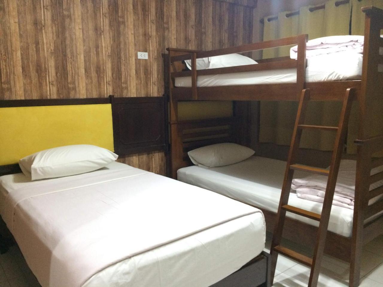 Changpuak Hotel Τσιάνγκ Μάι Εξωτερικό φωτογραφία